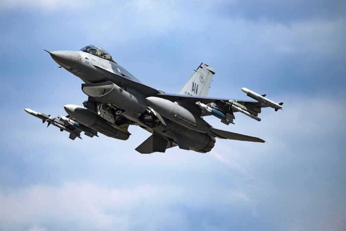 US Fighter Jets Show Support for Bosnia