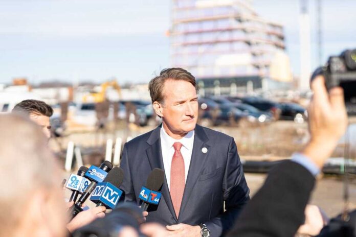 Alexandria,,Virginia-,December,13th,,2023:,Virginia,Governor,Glenn,Youngkin,Speaking