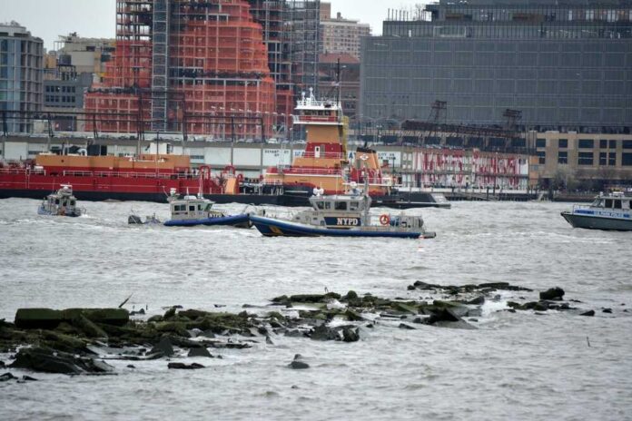2610653293 featured image Unraveling the Mystery of the Hudson River Helicopter Crash: 6 People Killed