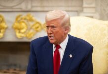 Trump Denies Olive Branch to Iran, Criticizes Macron's Claims on Ceasefire Negotiations