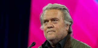 Musk’s Explosive Bannon Remark Risks SpaceX’s Government Contracts